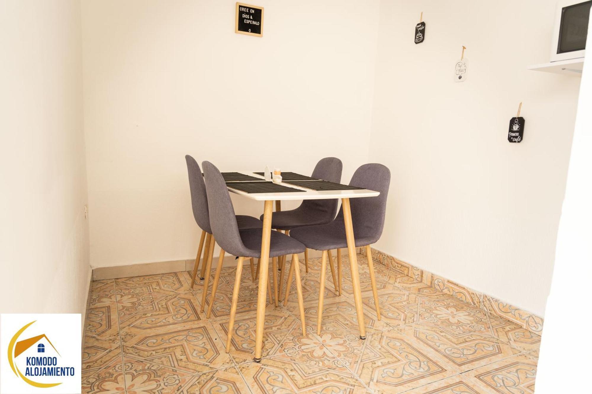 Komodo Alojamiento- Hostal Autoservicio, Ubicado Cerca Al Centro Historico - Bano Privado, Wifi , Cama 2X2 Y Agua Caliente Y Cocina Compartida Popayán Buitenkant foto